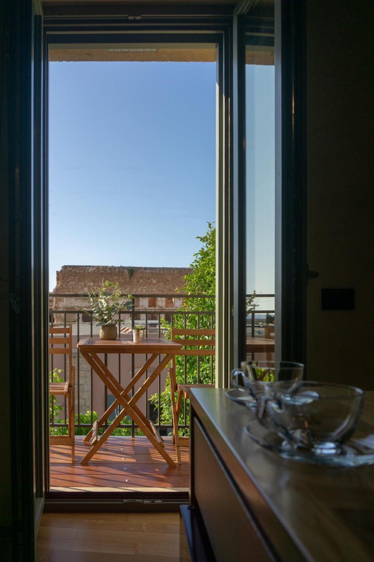 Kallergon Luxury Suites Ханья Экстерьер фото